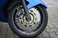 Motorrad TRIUMPH Sprint ST 1050, blau