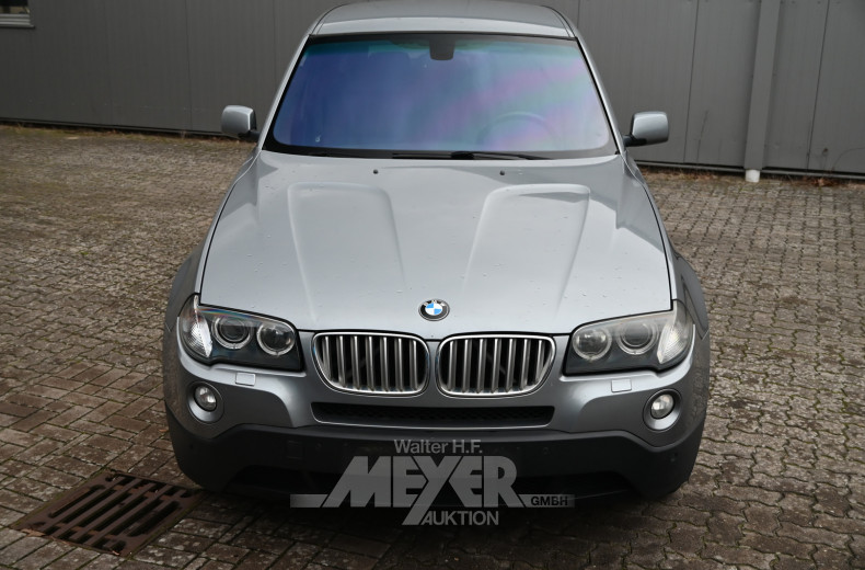 BMW X3, silber