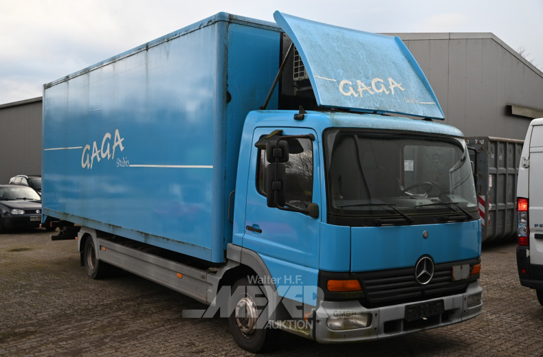 LKW MERCEDES-BENZ Atego 818