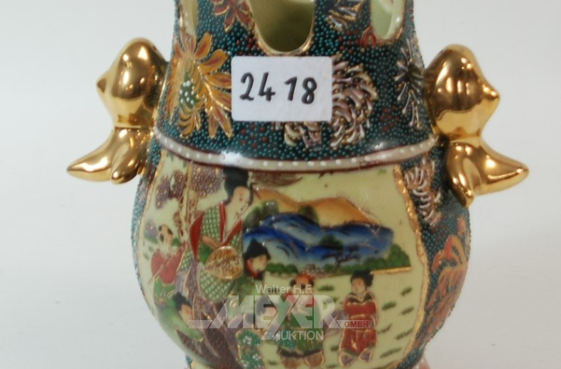 China-Porzellanvase, mit figürl.