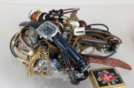 Posten Modeschmuck: Armreifen ,Ketten,