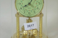 Wanduhr/ Weltenuhr und 1 Tischuhr