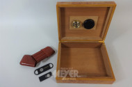 Humidor mit Zigarrenschneider u.