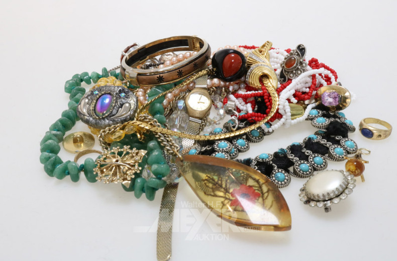 Posten Modeschmuck, u.a. Armreifen,