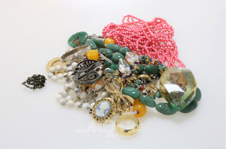 Posten Modeschmuck, u.a. Armreifen,