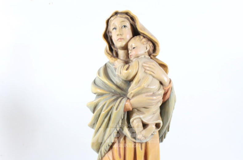 Figur ''Mutter mit Kind'', Holz, ca. 42 cm