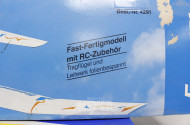 4 Modellbau-Flugzeuge,