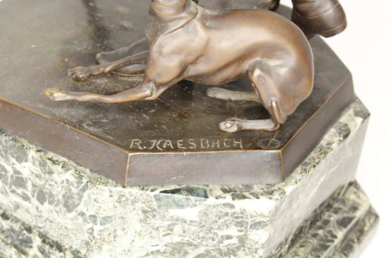 Bronzefigur ''Alter Fritz mit Jagdhunden''