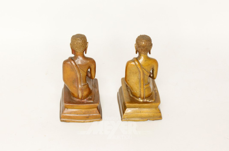 2 kl. bronzefiguren, ''sitzende Buddha''