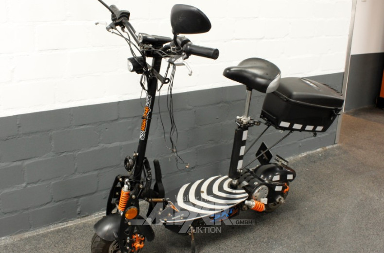 Elektroscooter SXT, inkl. Ladegerät