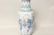 Bodenvase, florales/figurales Dekor,