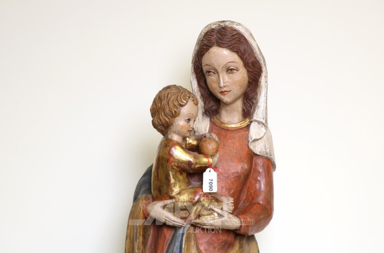 gr. Holzschnitzfigur ''Madonna mit Kind'',