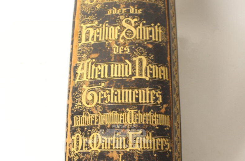 alte Hausbibel, datiert 1887,