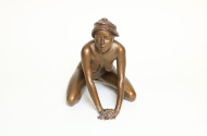 Skulptur, Bronze, ''Mädchen mit Tuch''