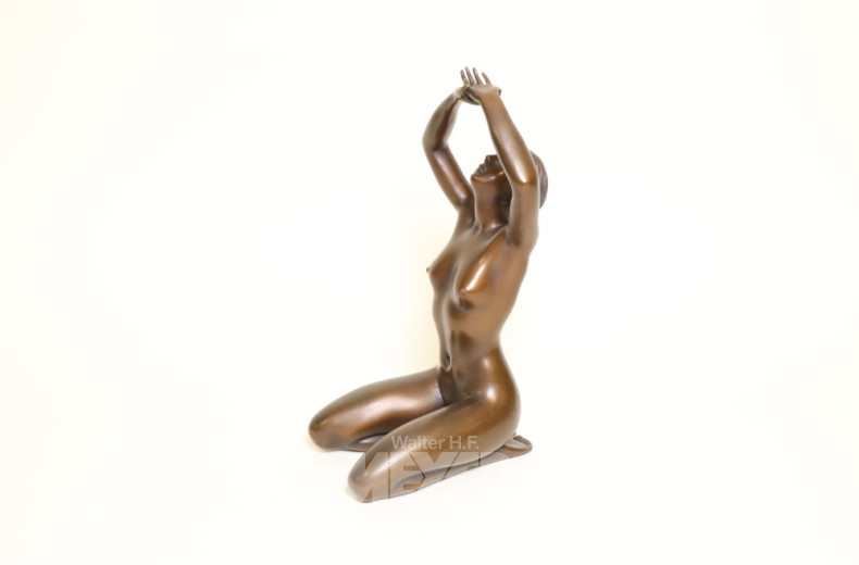 Skulptur, Bronze, ''verliebtes Mädchen''