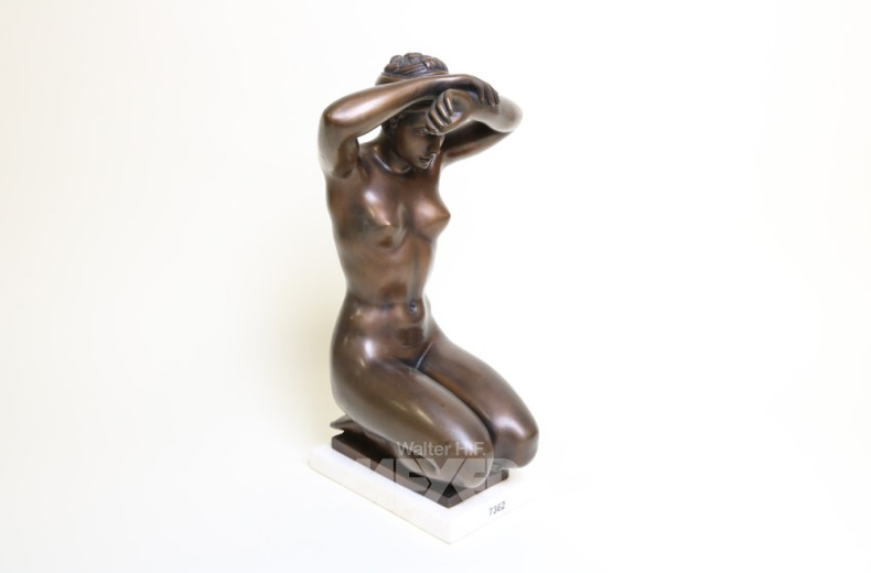 Skulptur, Bronze, ''Die Sinnende''