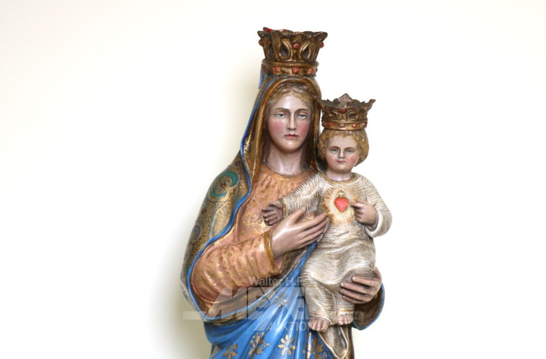 Skulptur ''Madonna mit Kind, die die