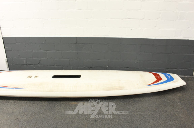 2 Wind-Surfboards, KAILUA und MISTRAL,