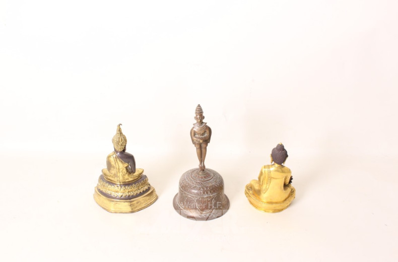 2 Figuren ''Sitzende Buddhas'' sowie