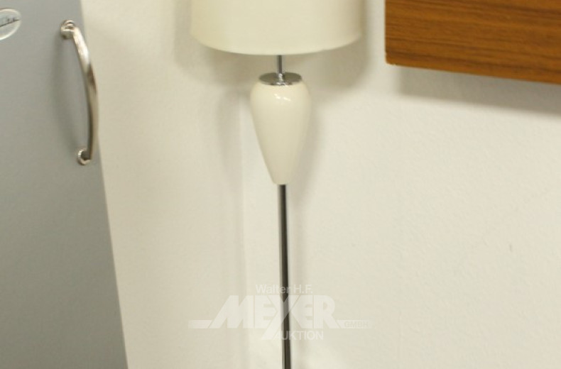 Stehlampe, Schirm: beige, Fuß: chromf.