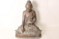 gr. Bronzeskulptur ''sitzender Buddha'',