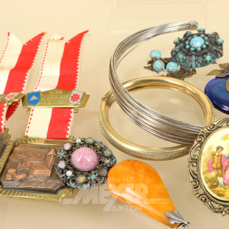 Konvolut Modeschmuck best. aus: