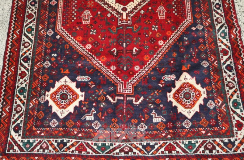 Orientteppich ''Shiraz'', rotgrundig,