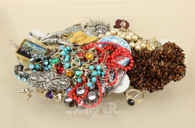 Konvolut Modeschmuck best. aus: