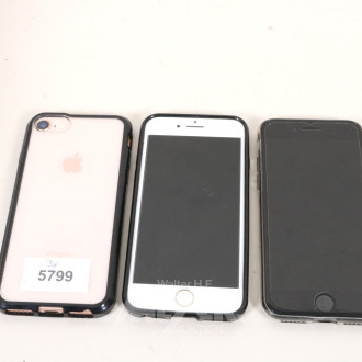 3 Smartphones APPLE iPhone 8,