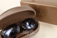 Sonnenbrille GUCCI mit Etui sowie