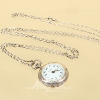 Anhängeruhr mit Kette