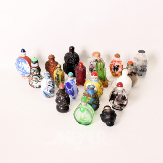 20 versch. Snuff Bottles