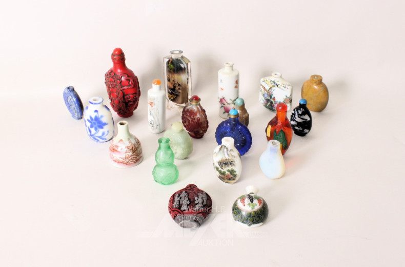 20 versch. Snuff Bottles, tlw. ohne