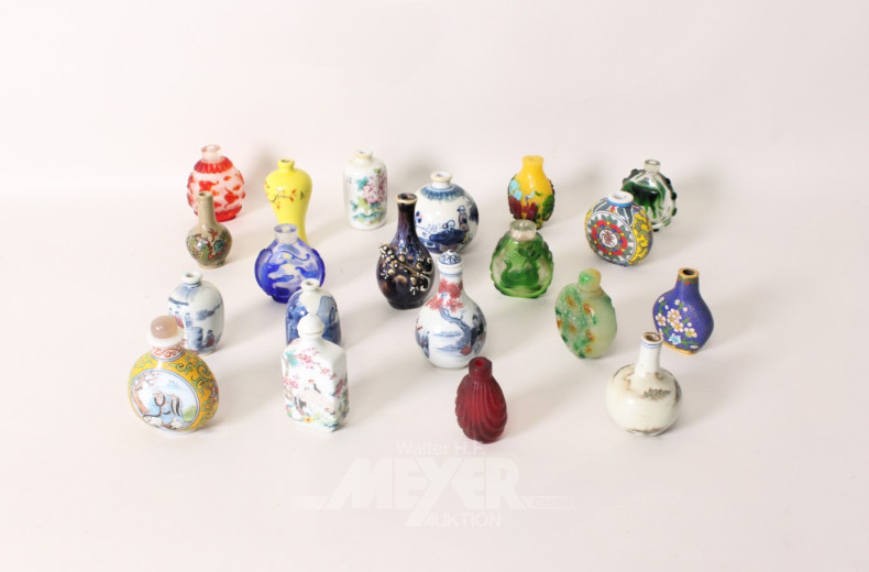 20 versch. Snuff Bottles, tlw. ohne