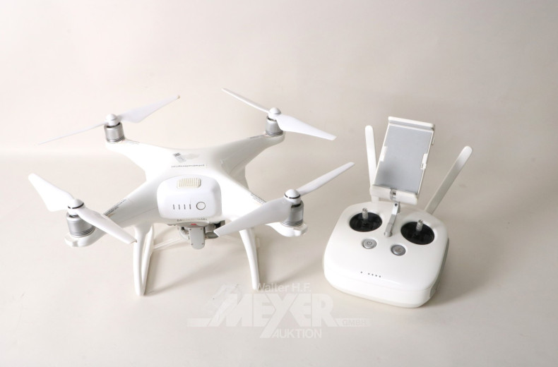 Drohne DJI Phantom 4