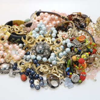 Konvolut Modeschmuck best. aus: