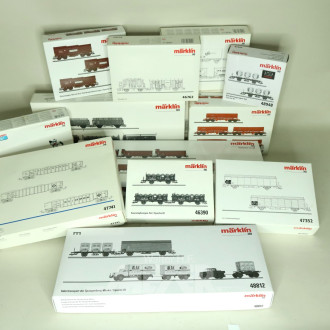 Konvolut Modellbahn-Wagen-Sets MÄRKLIN,